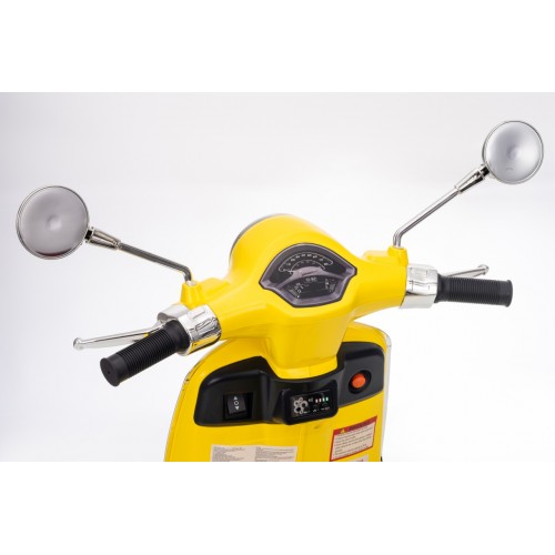 Vehicle Scooter Vespa ROMA Yellow