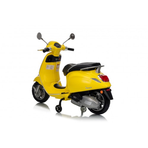 Vehicle Scooter Vespa ROMA Yellow
