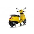 Vehicle Scooter Vespa ROMA Yellow