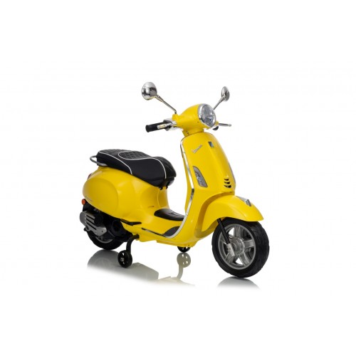 Vehicle Scooter Vespa ROMA Yellow