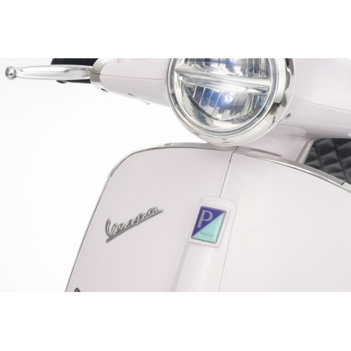 Vehicle Scooter Vespa ROMA White