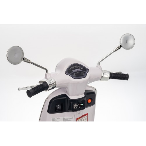 Vehicle Scooter Vespa ROMA White