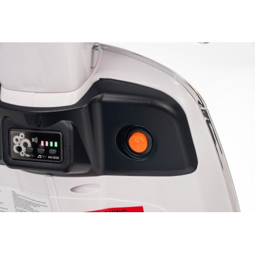 Vehicle Scooter Vespa ROMA White