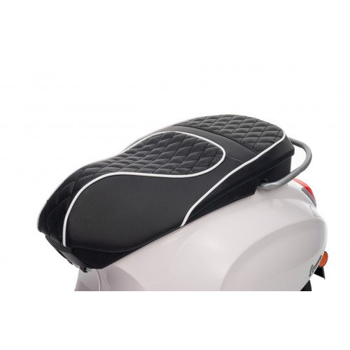 Vehicle Scooter Vespa ROMA White