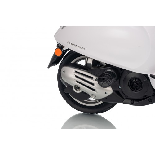 Vehicle Scooter Vespa ROMA White