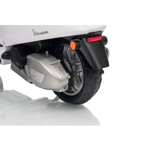 Vehicle Scooter Vespa ROMA White