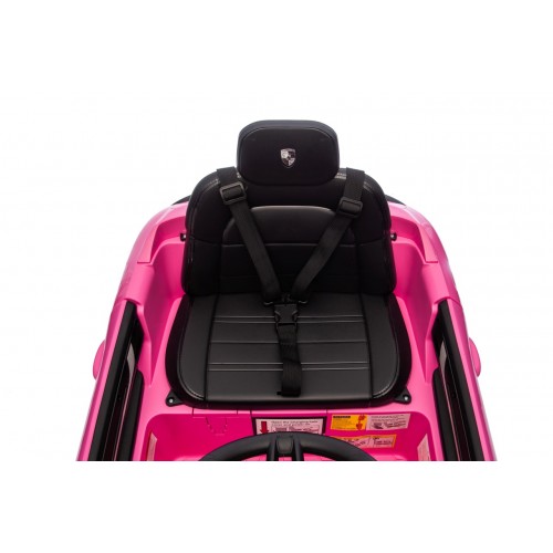 Vehicle Porsche Cayenne Pink