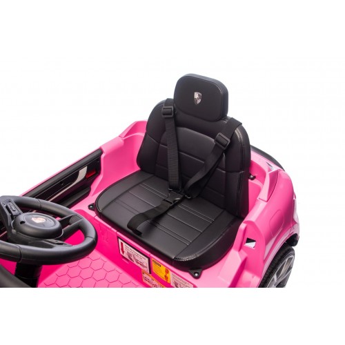 Vehicle Porsche Cayenne Pink