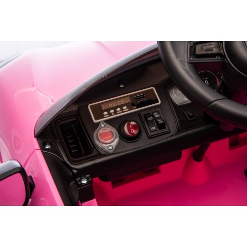 Vehicle Porsche Cayenne Pink