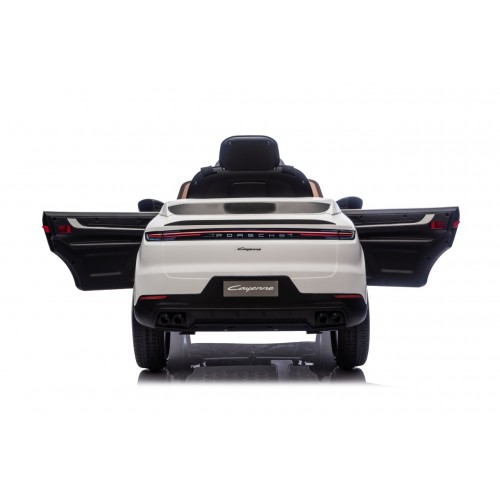 Vehicle Porsche Cayenne White