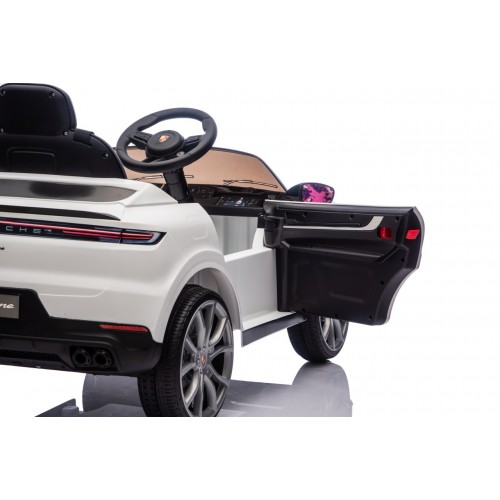 Vehicle Porsche Cayenne White