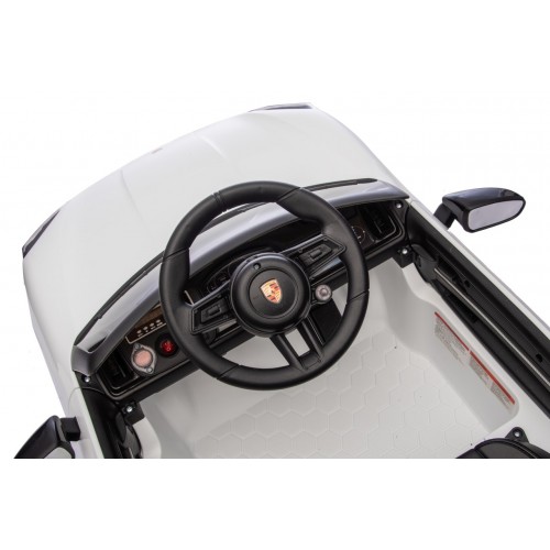 Vehicle Porsche Cayenne White