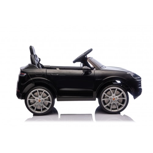 Vehicle Porsche Cayenne Black