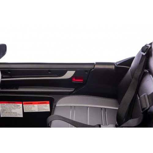 Vehicle Porsche Cayenne Black