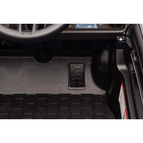 Vehicle Porsche Cayenne Black