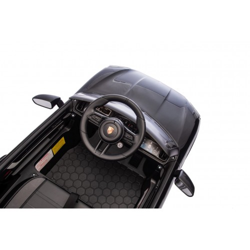 Vehicle Porsche Cayenne Black