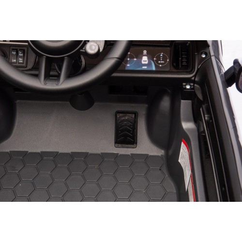 Vehicle Porsche Cayenne Black