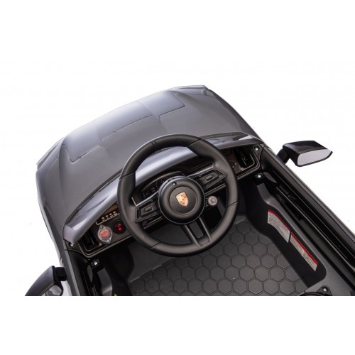 Vehicle Porsche Cayenne Black