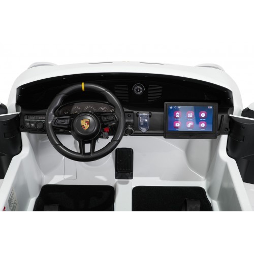 Vehicle Porsche 911 GT3 STRONG MP4 White