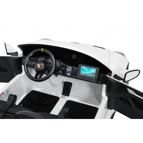 Vehicle Porsche 911 GT 3 White MP4
