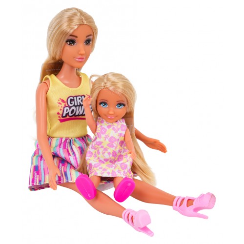 Doll Set, Family on Vacation + Accessories
