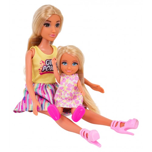 Doll Set, Family on Vacation + Accessories