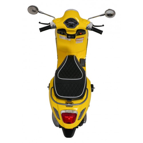 Vehicle Scooter Vespa ROMA Yellow