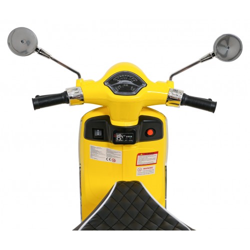 Vehicle Scooter Vespa ROMA Yellow