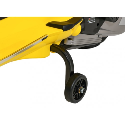 Vehicle Scooter Vespa ROMA Yellow