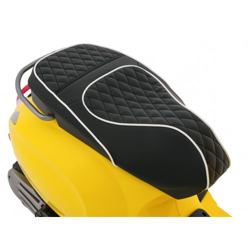 Vehicle Scooter Vespa ROMA Yellow