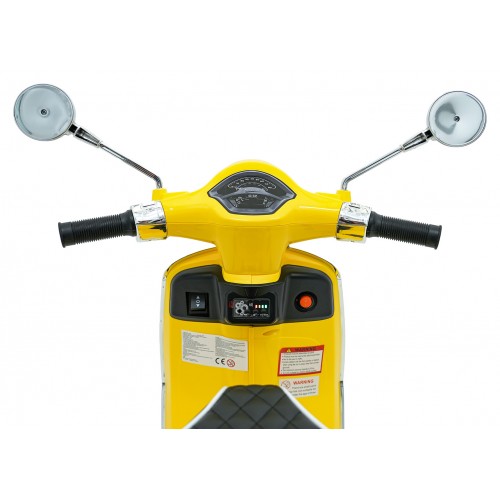 Vehicle Scooter Vespa ROMA Yellow