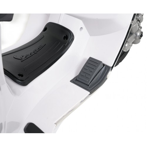 Vehicle Scooter Vespa ROMA White