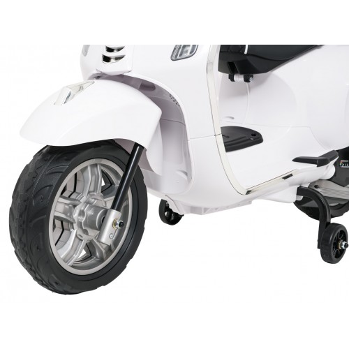 Vehicle Scooter Vespa ROMA White