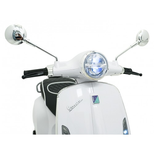 Vehicle Scooter Vespa ROMA White