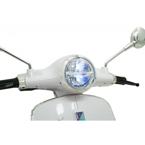 Vehicle Scooter Vespa ROMA White