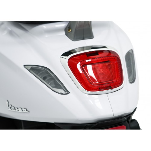 Vehicle Scooter Vespa ROMA White