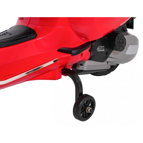 Vehicle Scooter Vespa ROMA Red