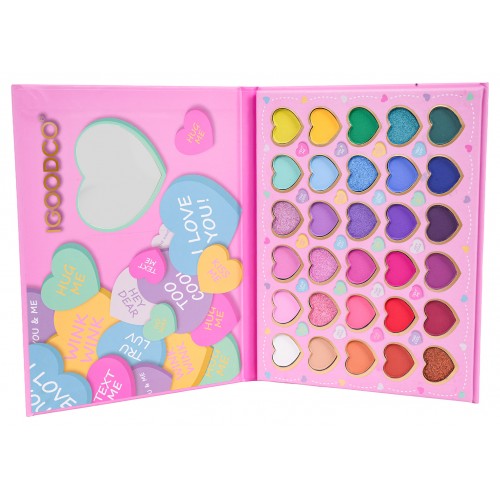 MEGA Heart Makeup Set