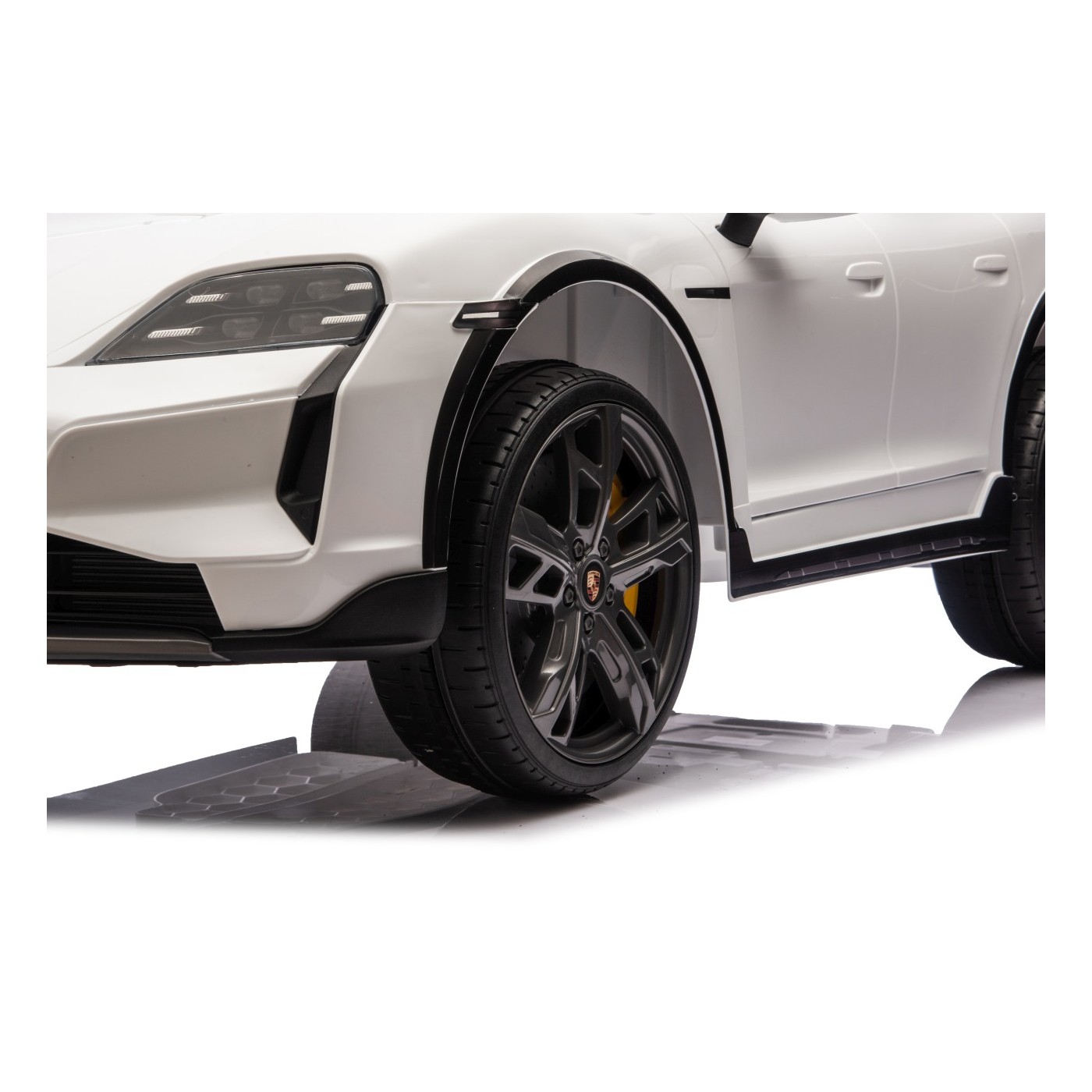 Vehicle Porsche Taycan Turbo S White