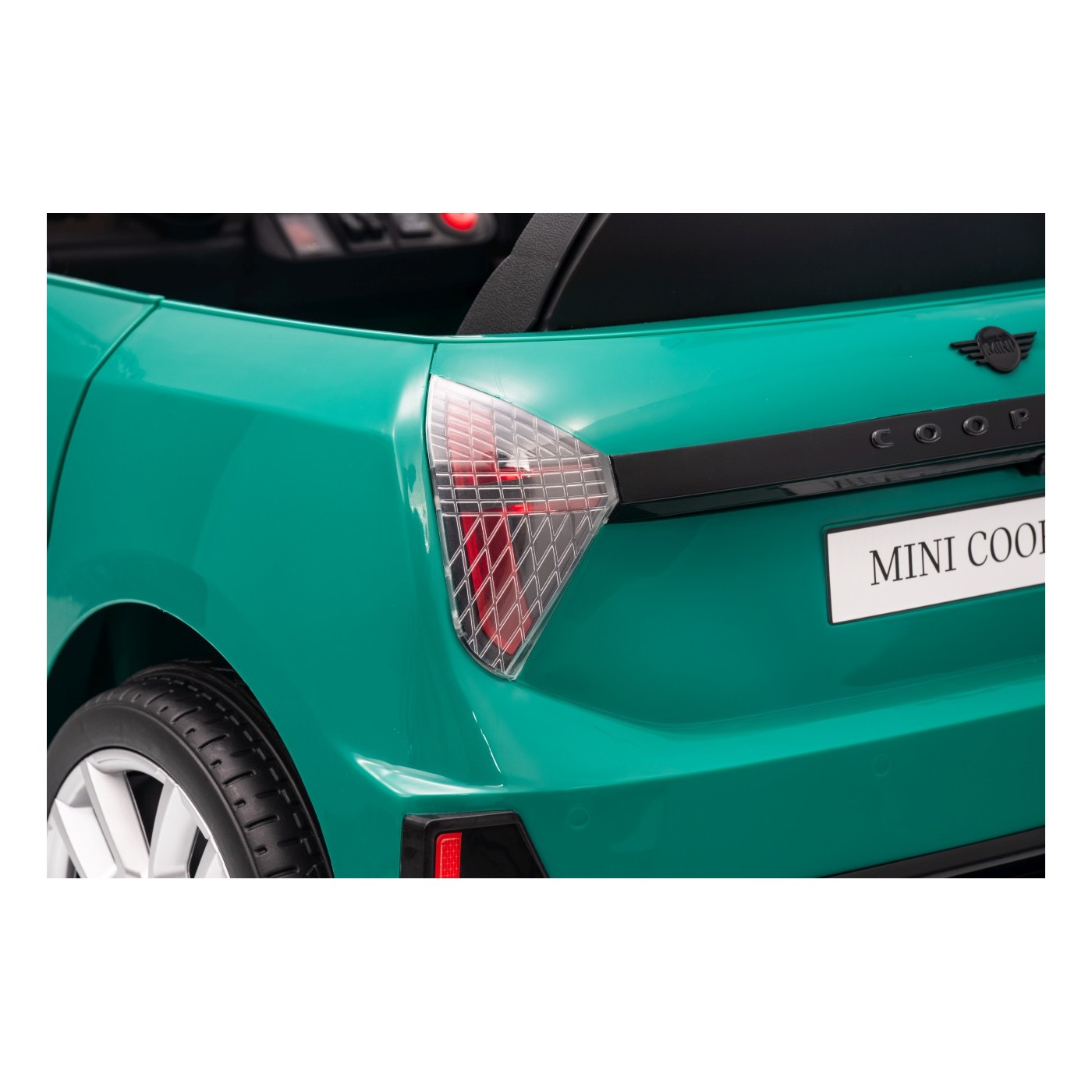 Mini Cooper Green Vehicle