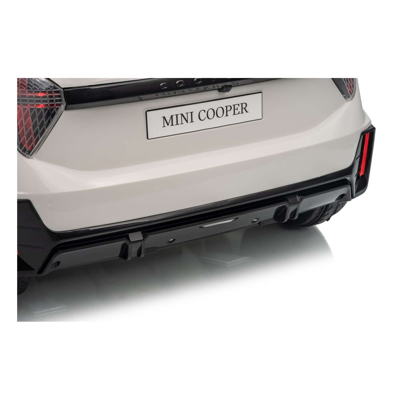 Mini Cooper White Vehicle