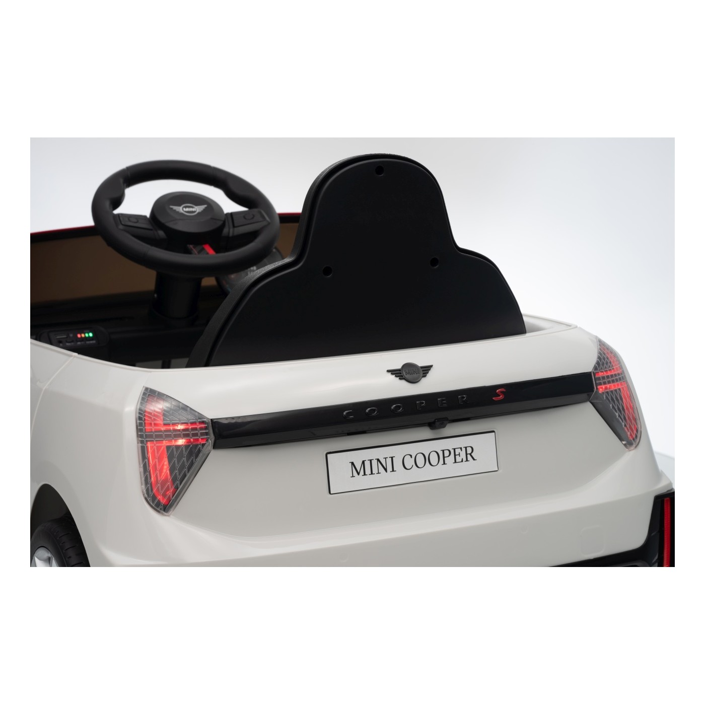 Mini Cooper White Vehicle