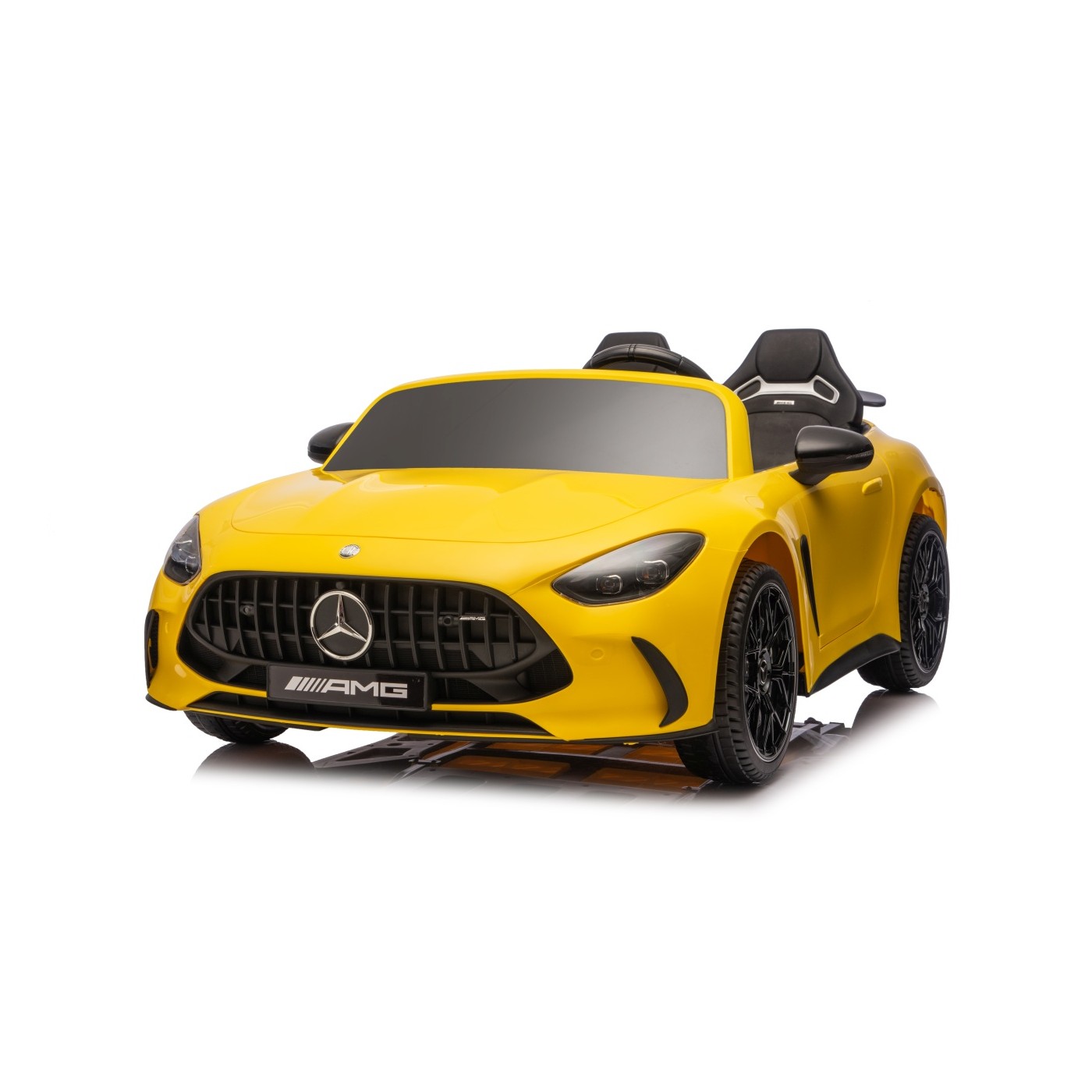 Vehicle Mercedes Benz GT63 AMG Yellow