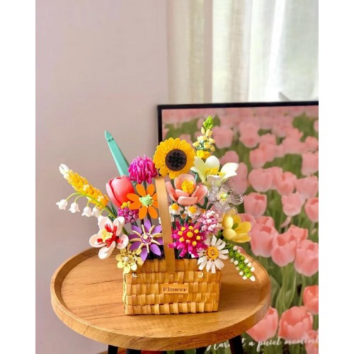 Spring Bouquet in a Basket Building Blocks Set 1615 pcs.
