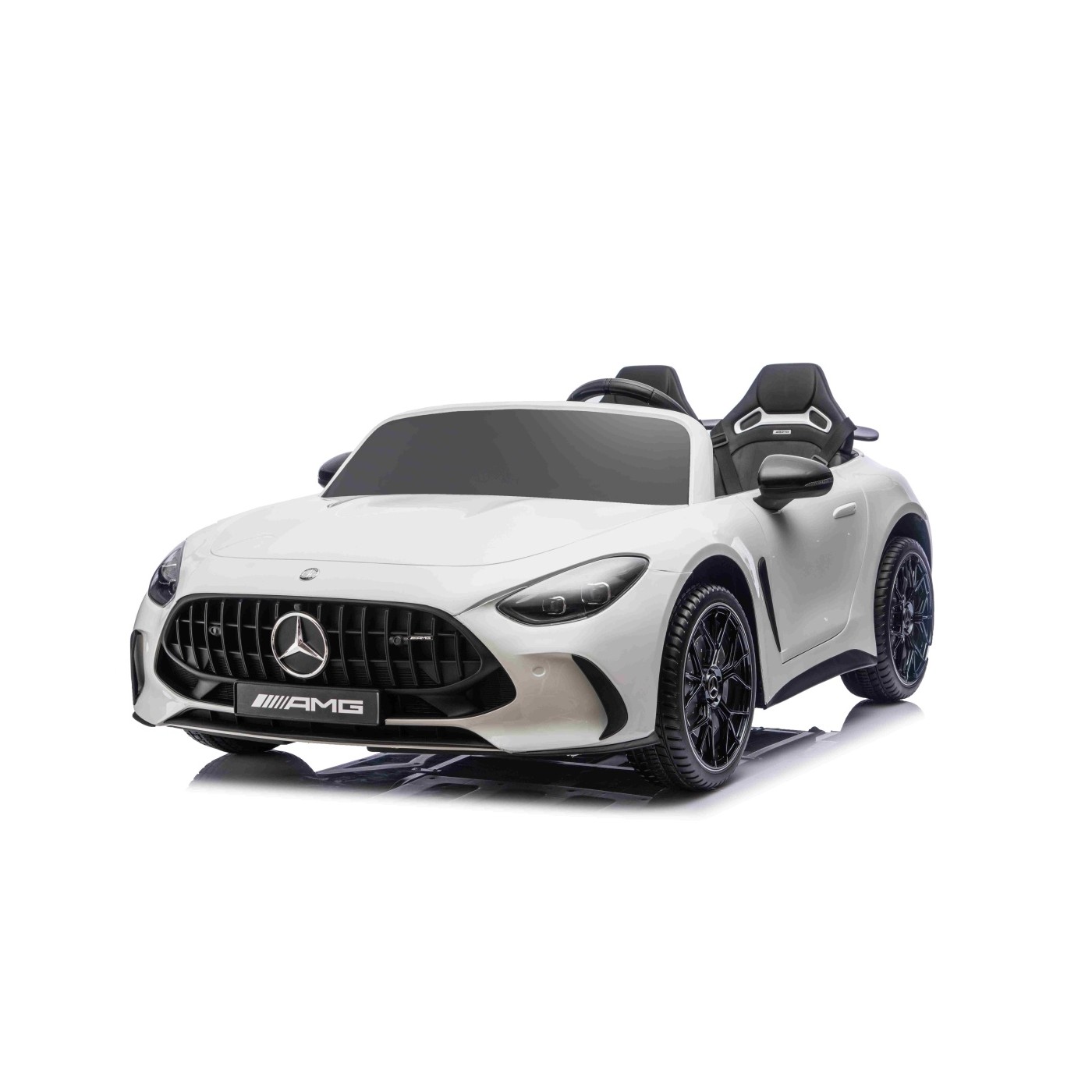 Vehicle Mercedes Benz GT63 AMG White