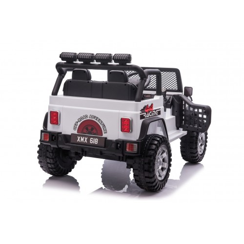 Jeep BEAST 4x4 White Vehicle