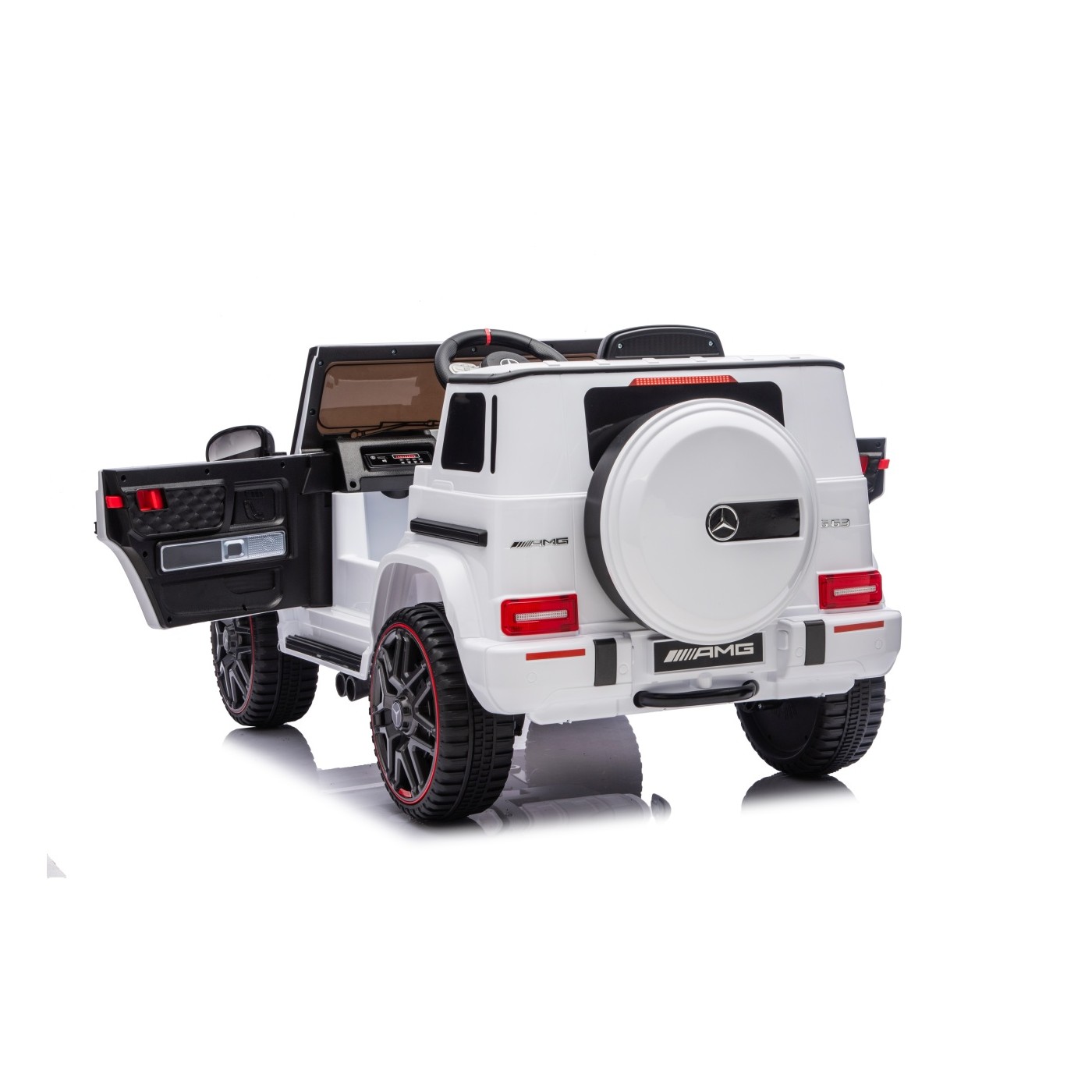 Vehicle Mercedes G63 AMG LIFT White