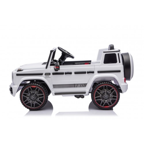 Vehicle Mercedes G63 AMG LIFT White