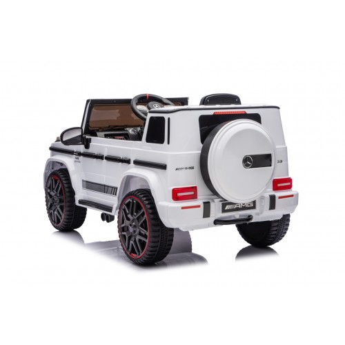 Vehicle Mercedes G63 AMG LIFT White