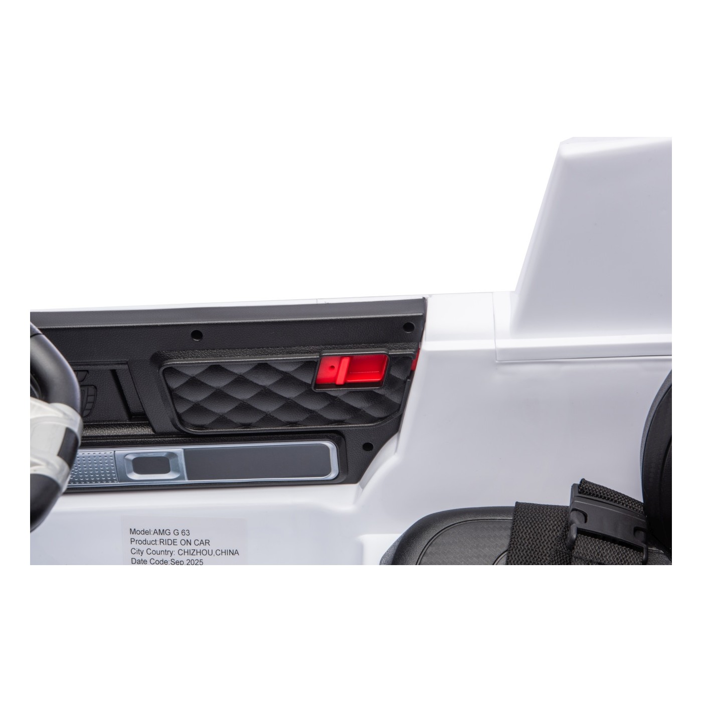 Vehicle Mercedes G63 AMG LIFT White